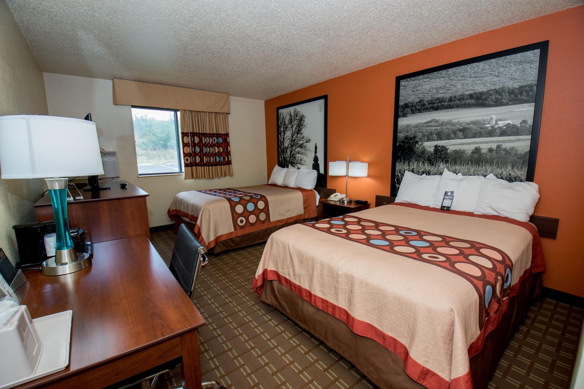 Hotel Super 8 By Wyndham Altoona Exteriér fotografie