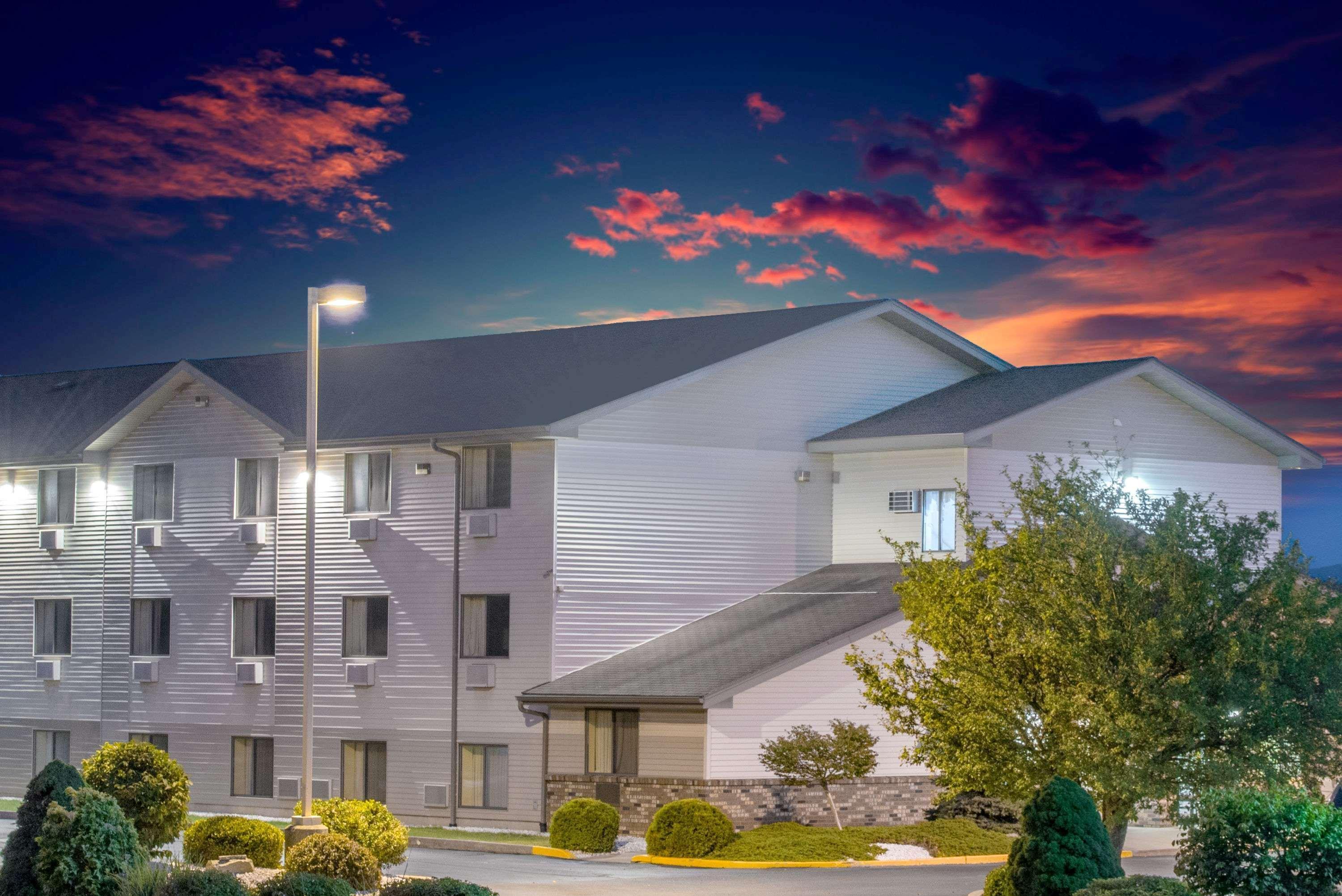 Hotel Super 8 By Wyndham Altoona Exteriér fotografie