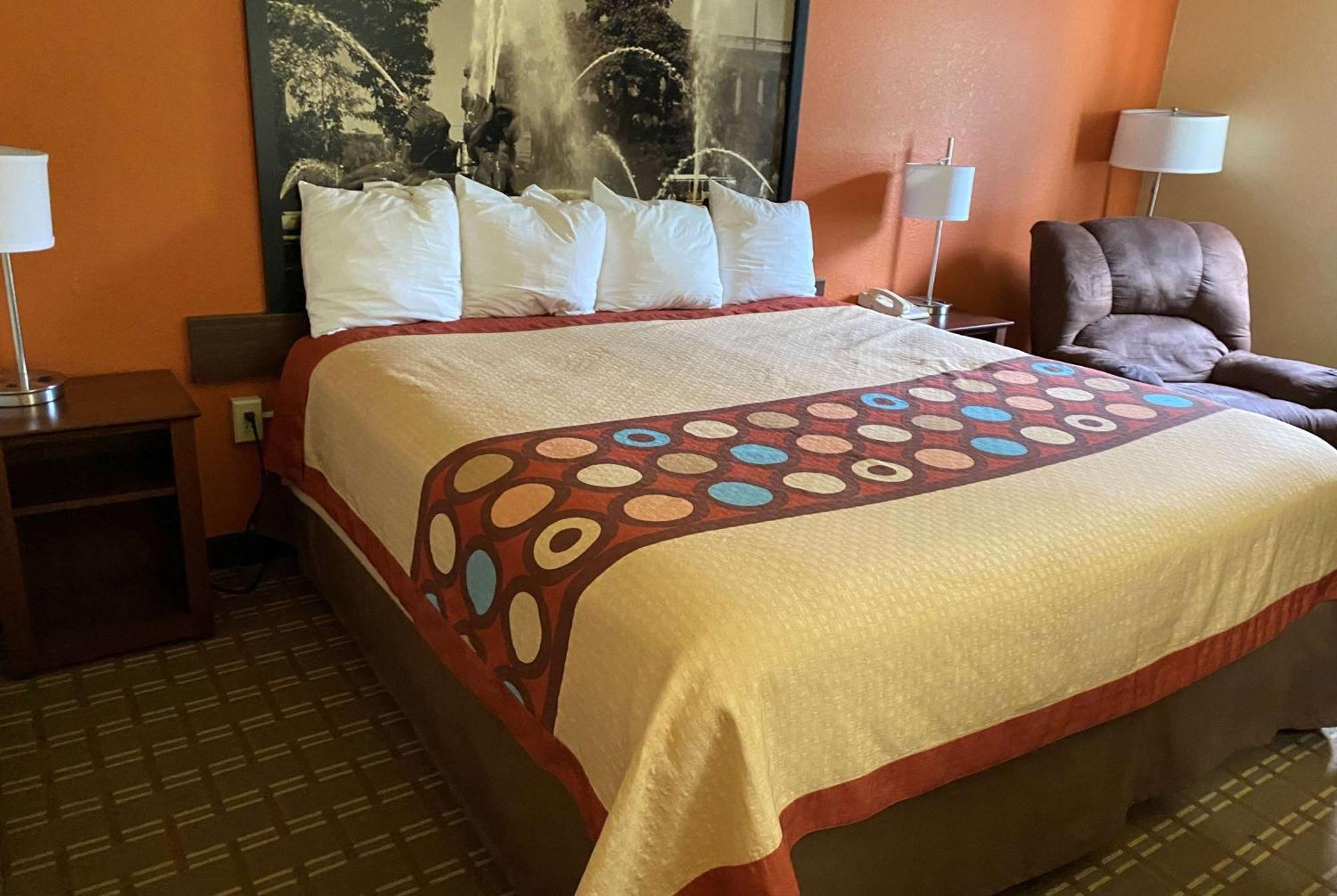 Hotel Super 8 By Wyndham Altoona Exteriér fotografie
